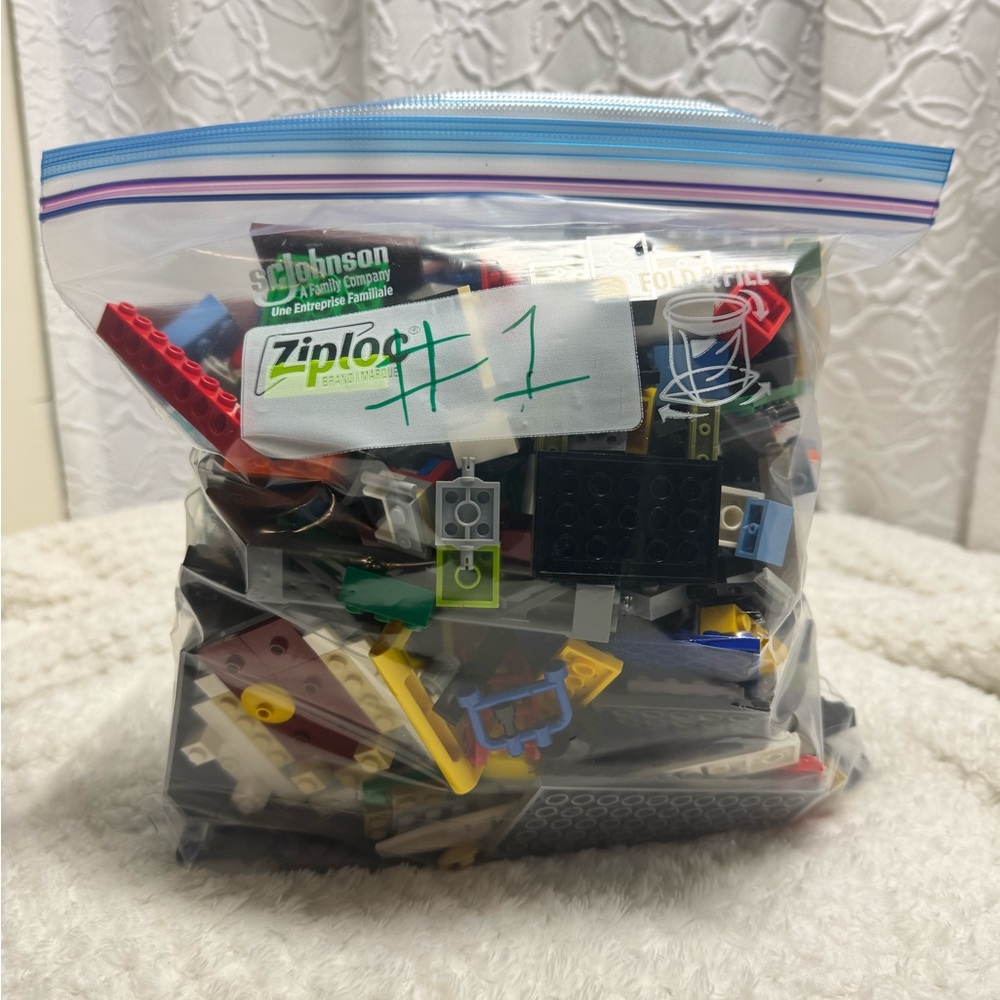 ✅ Mixed LEGO Brick Set in Ziplock Bag